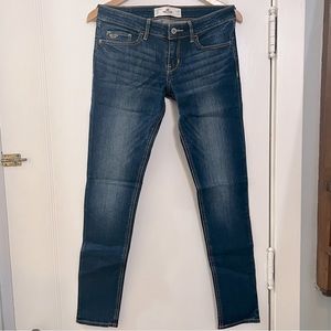 Hollister Super skinny jeans, 7R, medium wash, mid rise